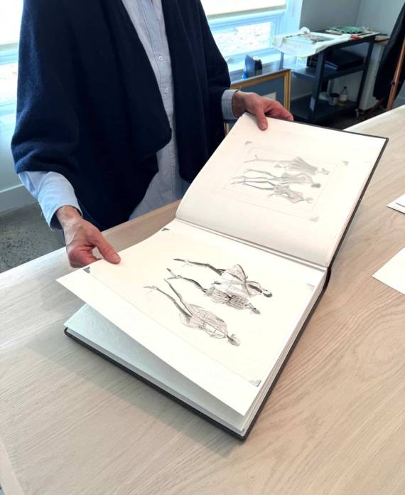 AAE77E45-9DB1-4146-B994-71F81EEE75BA